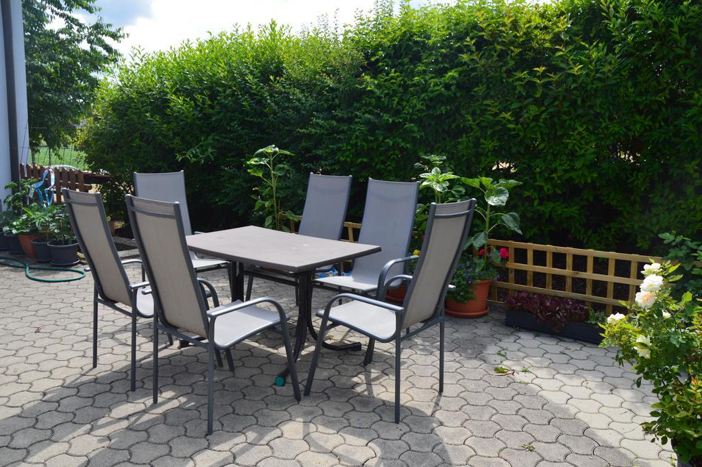 Ferienwohnung Familie Stuhr Staatz Екстериор снимка